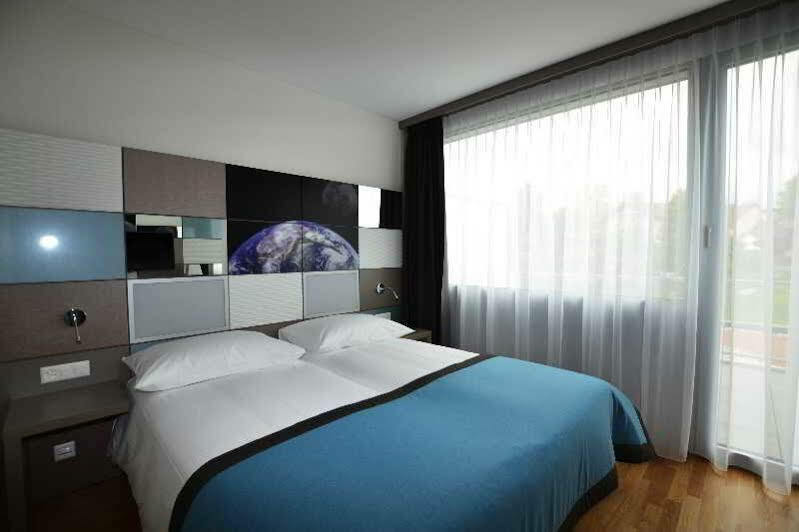 Discovery Hotel 3* Superior Crissier Exterior foto